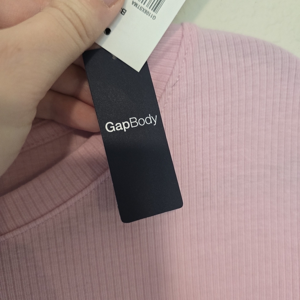NWT Gap Body Cropped Ribbed Top - Picture 3 of 6
